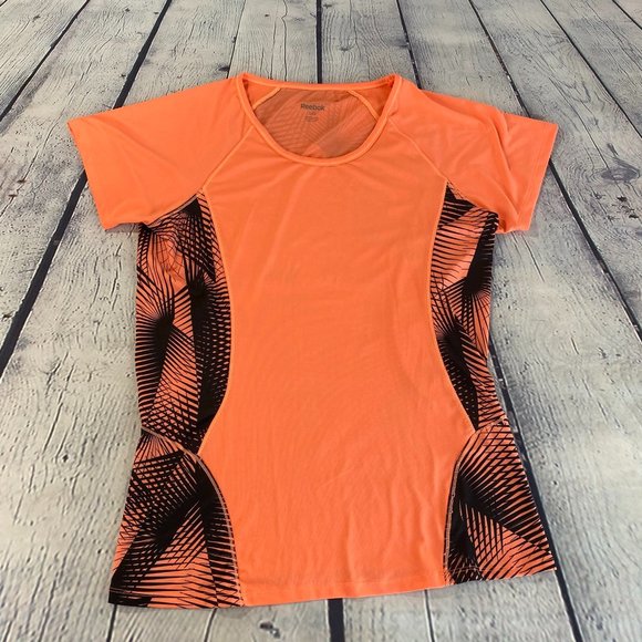 Reebok Tops - Reeebok Short Sleeve Athletic Printed Tops Shirt